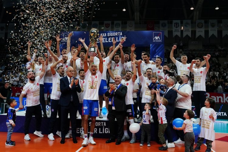 Efeler’in şampiyonu: Halkbank