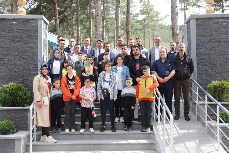 Kayseri’de Engelsiz Yaşam Merkezi Öğrencileri Polis Haftası’nda şehit polisleri unutmadı